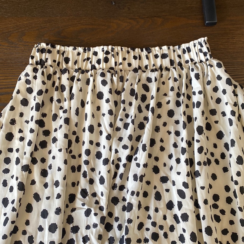 Polka dots long skirt